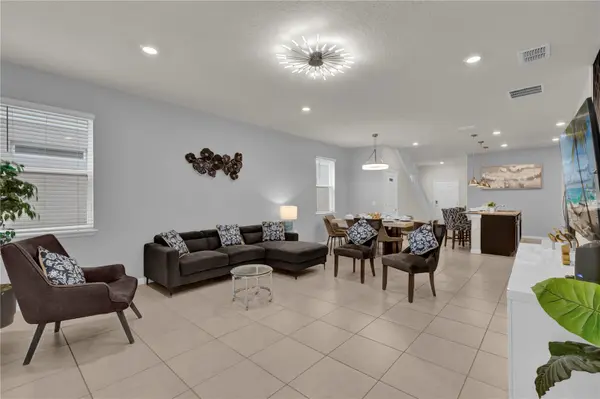 1897 SUMMER DR, Davenport, FL 33897
