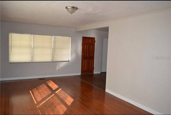 609 S MONTGOMERY AVE, Deland, FL 32720
