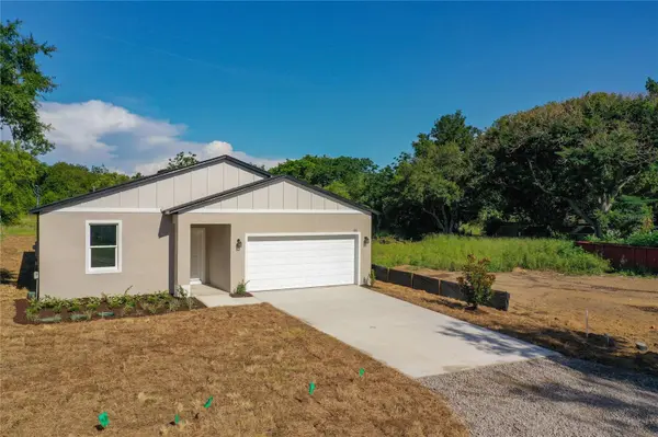 110 FRUITWOOD AVE, Eustis, FL 32726