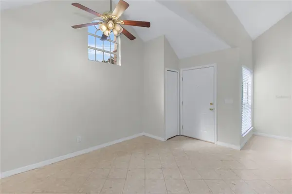 605 YOUNGSTOWN Pkwy #30, Altamonte Springs, FL 32714