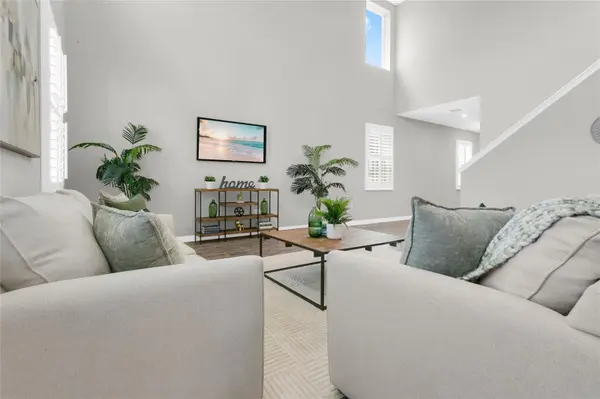 9169 WAVERLY WALK DR, Orlando, FL 32817