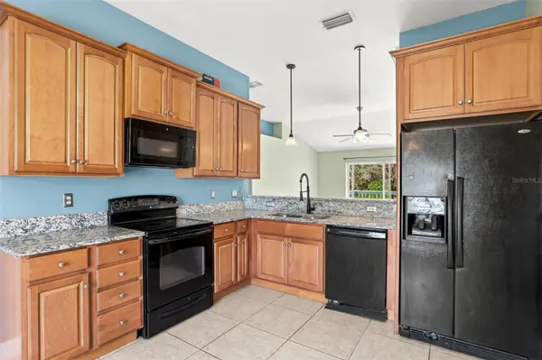 2063 MONTEREY DR, Deltona, FL 32738