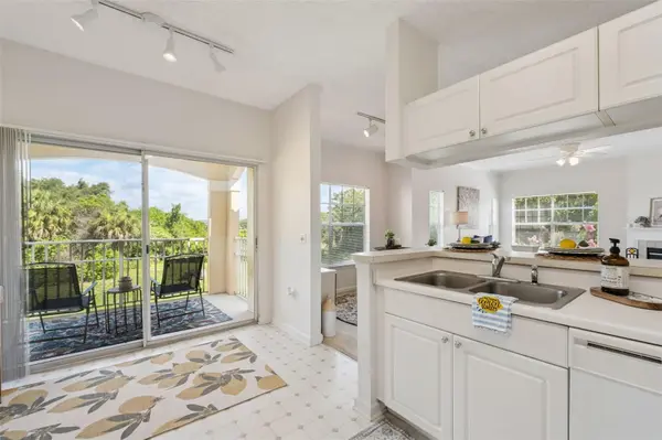 426 ARBOR LAKES #426, Sanford, FL 32771