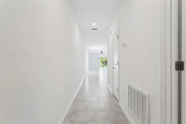 26180 FEATHERGRASS CIR, Leesburg, FL 34748