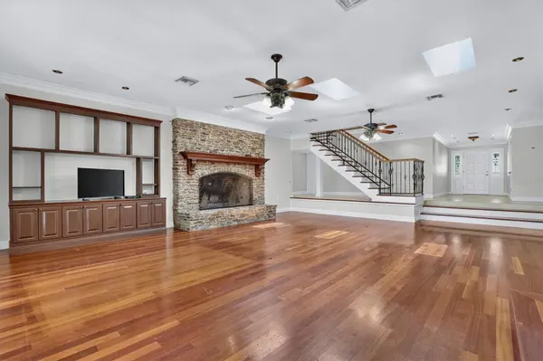 306 OAK ESTATES DR, Orlando, FL 32806
