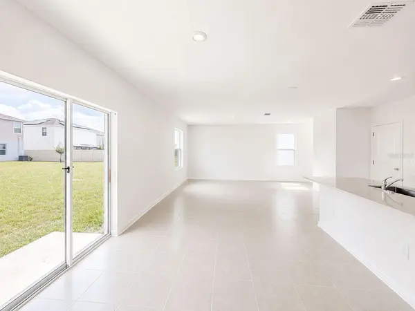 2432 BLUESTONE RD, Haines City, FL 33844