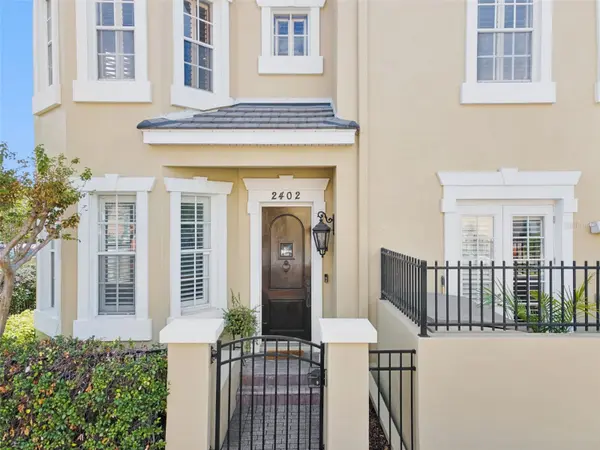 2402 VICTORIA GARDENS LN, Tampa, FL 33609