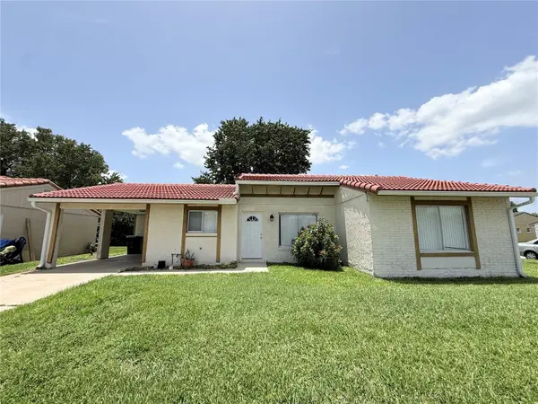 10122 MASON DIXON CIR, Orlando, FL 32821
