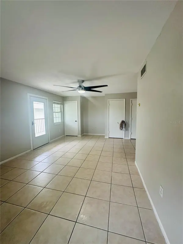 525 CONWAY RD #108, Orlando, FL 32807
