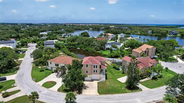 7327 BRIGHTWATERS CT, New Port Richey, FL 34652