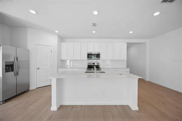 5087 LOGGIA LANE, Kissimmee, FL 34758