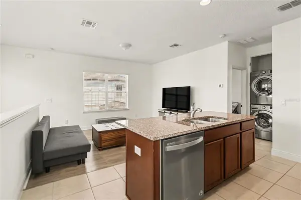 8274 R NEMOURS Pkwy, Orlando, FL 32827