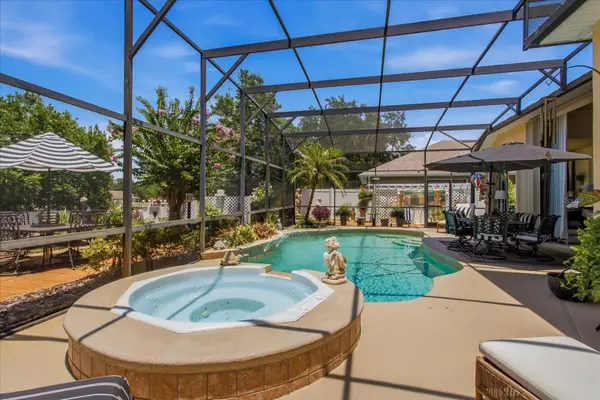131 ALEXANDRIA PLACE DR, Apopka, FL 32712