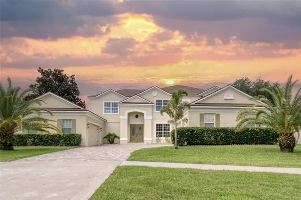 2924 MAJESTIC ISLE DR, Clermont, FL 34711