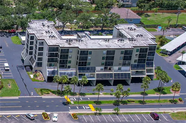 9860 62ND TER N #1047, St Petersburg, FL 33708