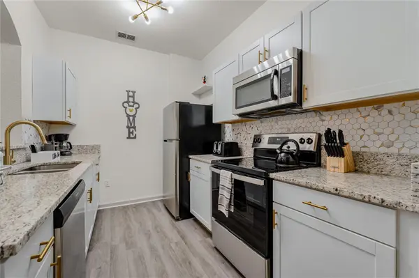 2774 ALMATON LOOP #202, Kissimmee, FL 34747