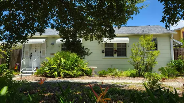 919 W WOODLAWN AVE, Tampa, FL 33603