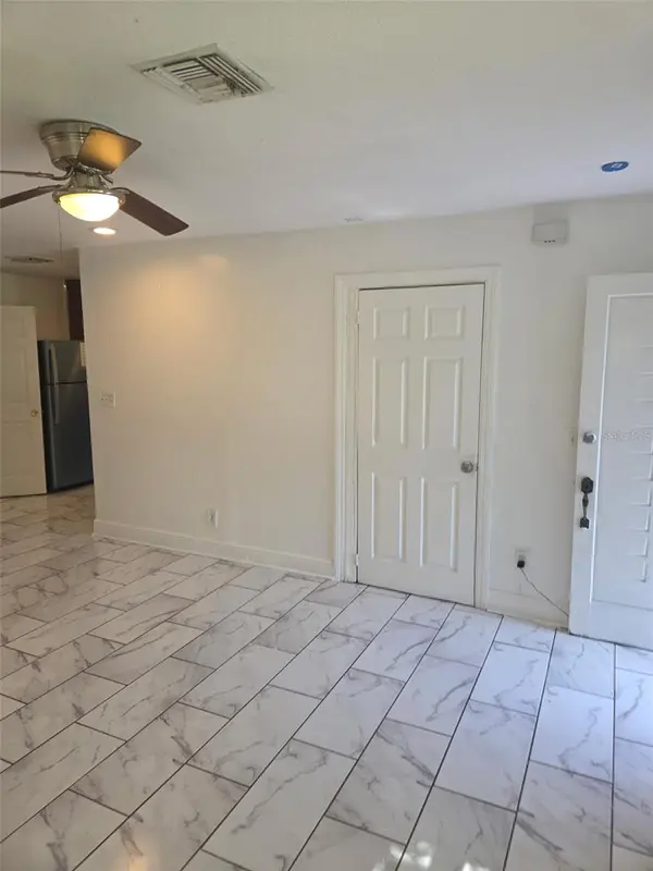 1243 AMAROS AVE, Orlando, FL 32811