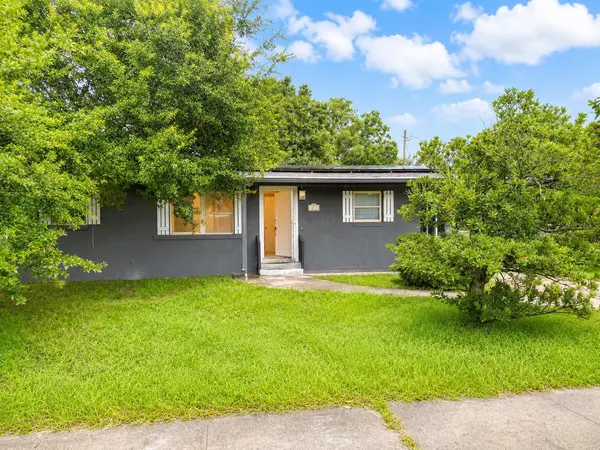 1243 AMAROS AVE, Orlando, FL 32811