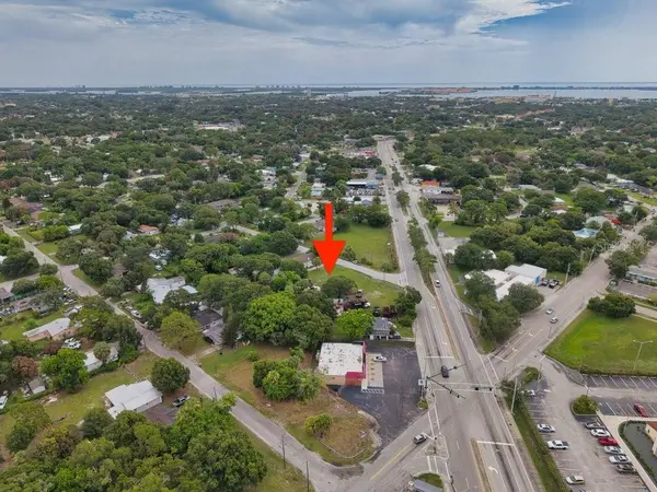 2108 OKEECHOBEE RD, Fort Pierce, FL 34950