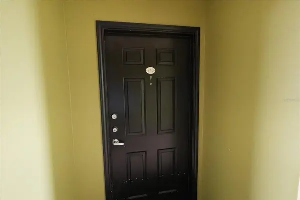 911 N ORANGE AVE #248, Orlando, FL 32801