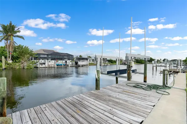 21748 EDGEWATER DR, Port Charlotte, FL 33952
