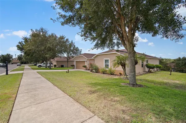 2388 YELLOW GRASS CT, Apopka, FL 32712