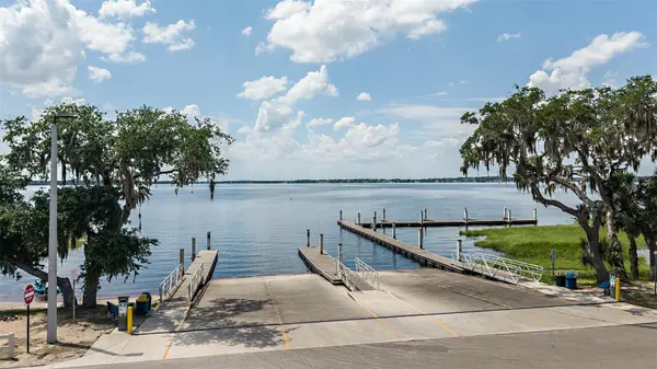 382 CORNERSTONE DR, Groveland, FL 34736