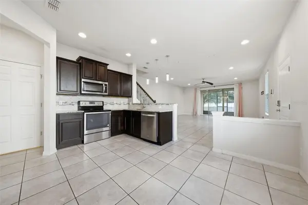 1096 PAVIA DR, Apopka, FL 32703