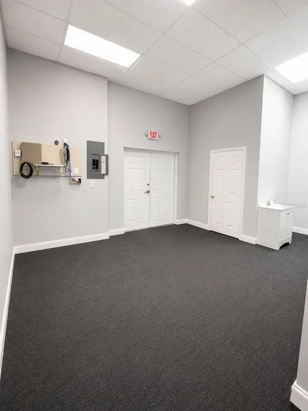 270 NW PEACOCK BLVD #104, St Lucie West, FL 34986