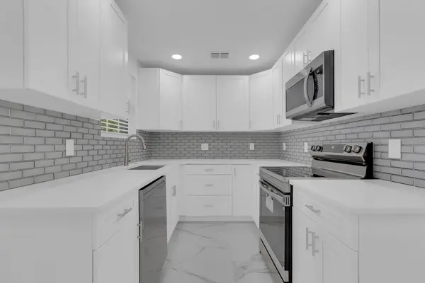 2322 VINCENT RD, Orlando, FL 32817