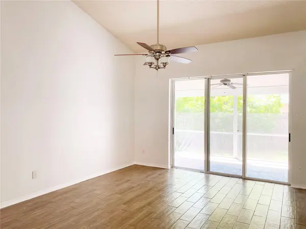 1004 BECKSTROM DR, Oviedo, FL 32765