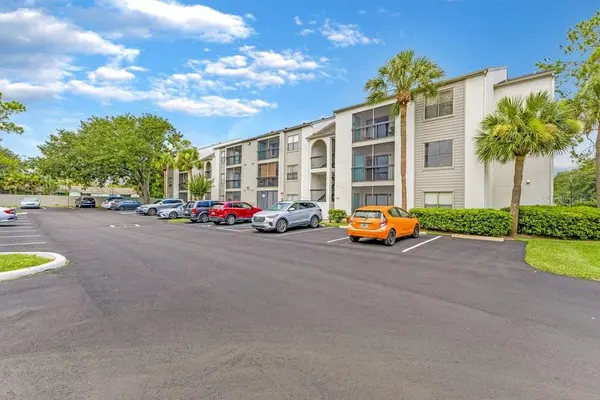 2231 CASCADES BLVD #304, Kissimmee, FL 34741