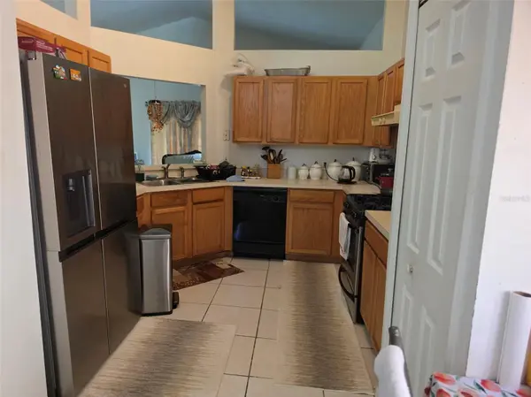 2261 BLUE SAPPHIRE CIR, Orlando, FL 32837