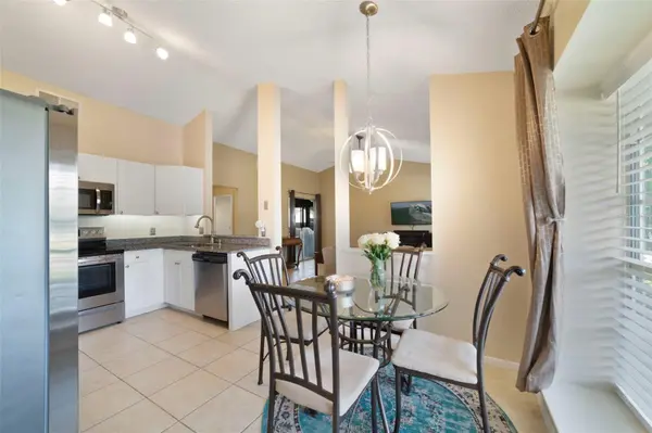 13953 FOX MEADOW DR, Orlando, FL 32826
