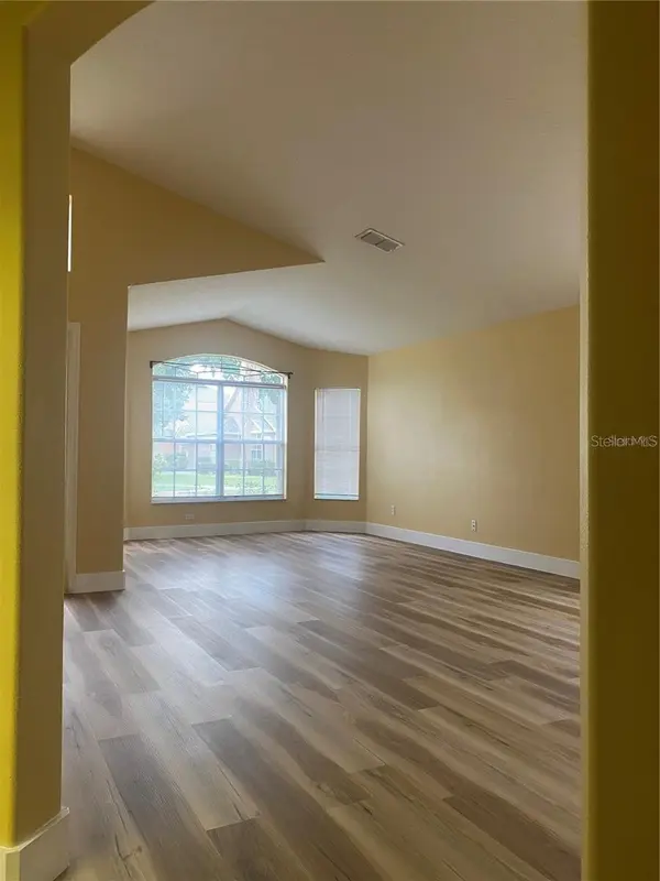 10007 DORIATH CIR, Orlando, FL 32825