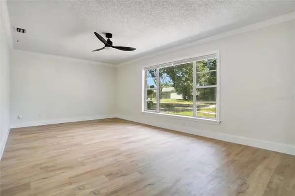 1221 FOREST CIR, Altamonte Springs, FL 32714
