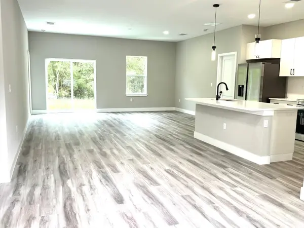1864 W ROSEBORO DR, Citrus Springs, FL 34434