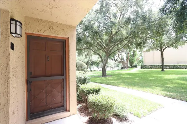 812 PARK LAKE CIR #7, Maitland, FL 32751