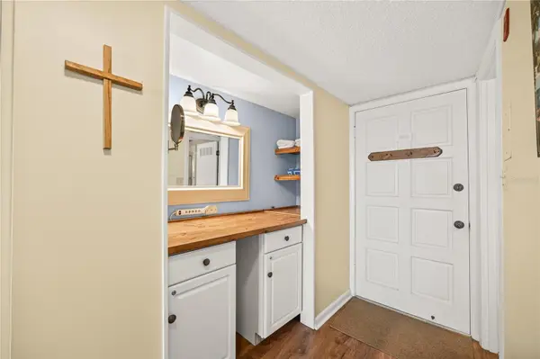 601 N MCDONALD ST #2, Mount Dora, FL 32757