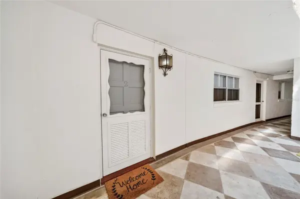 601 N MCDONALD ST #2, Mount Dora, FL 32757