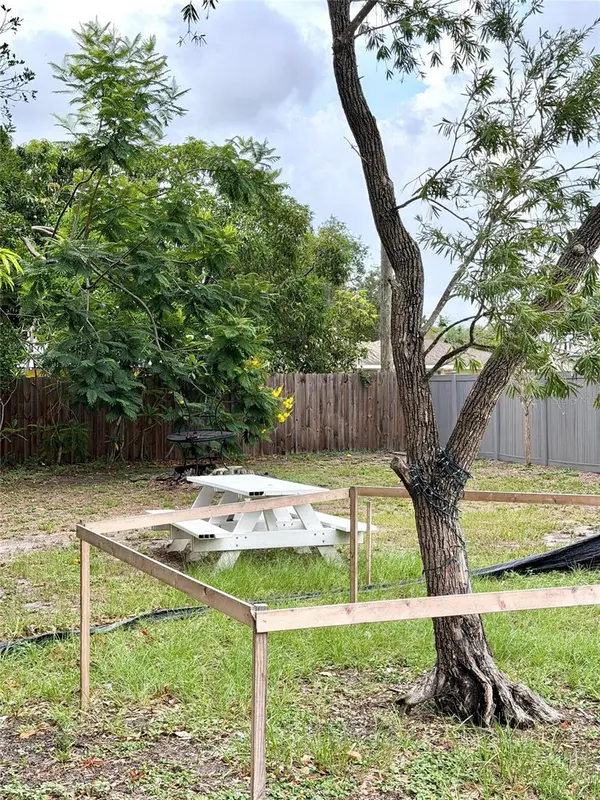 2101 ROSE ST, Sarasota, FL 34239