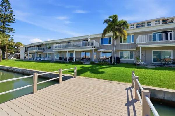 400 LARBOARD WAY #105, Clearwater Beach, FL 33767