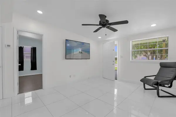 7013 COCOS DR, Orlando, FL 32807