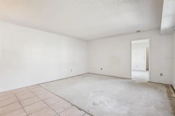 93 WINDTREE LN #102, Winter Garden, FL 34787
