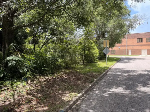 1804 S MAPLE AVE, Sanford, FL 32771