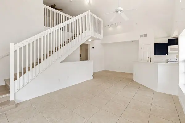 9157 LEE VISTA BLVD #205, Orlando, FL 32829