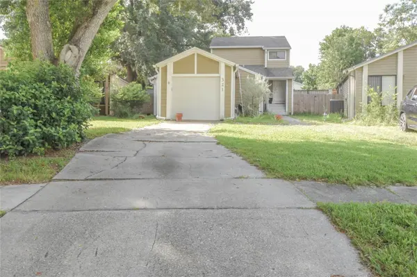 321 KIRKCALDY DR, Winter Springs, FL 32708