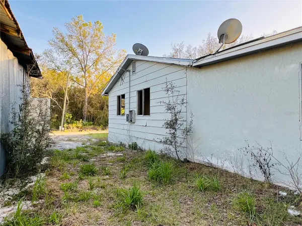 20715 SE 141ST PL, Umatilla, FL 32784