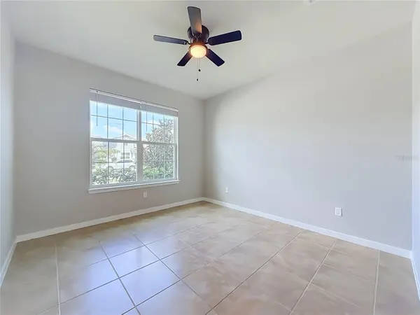 5729 WOODEN PINE DR, Orlando, FL 32829